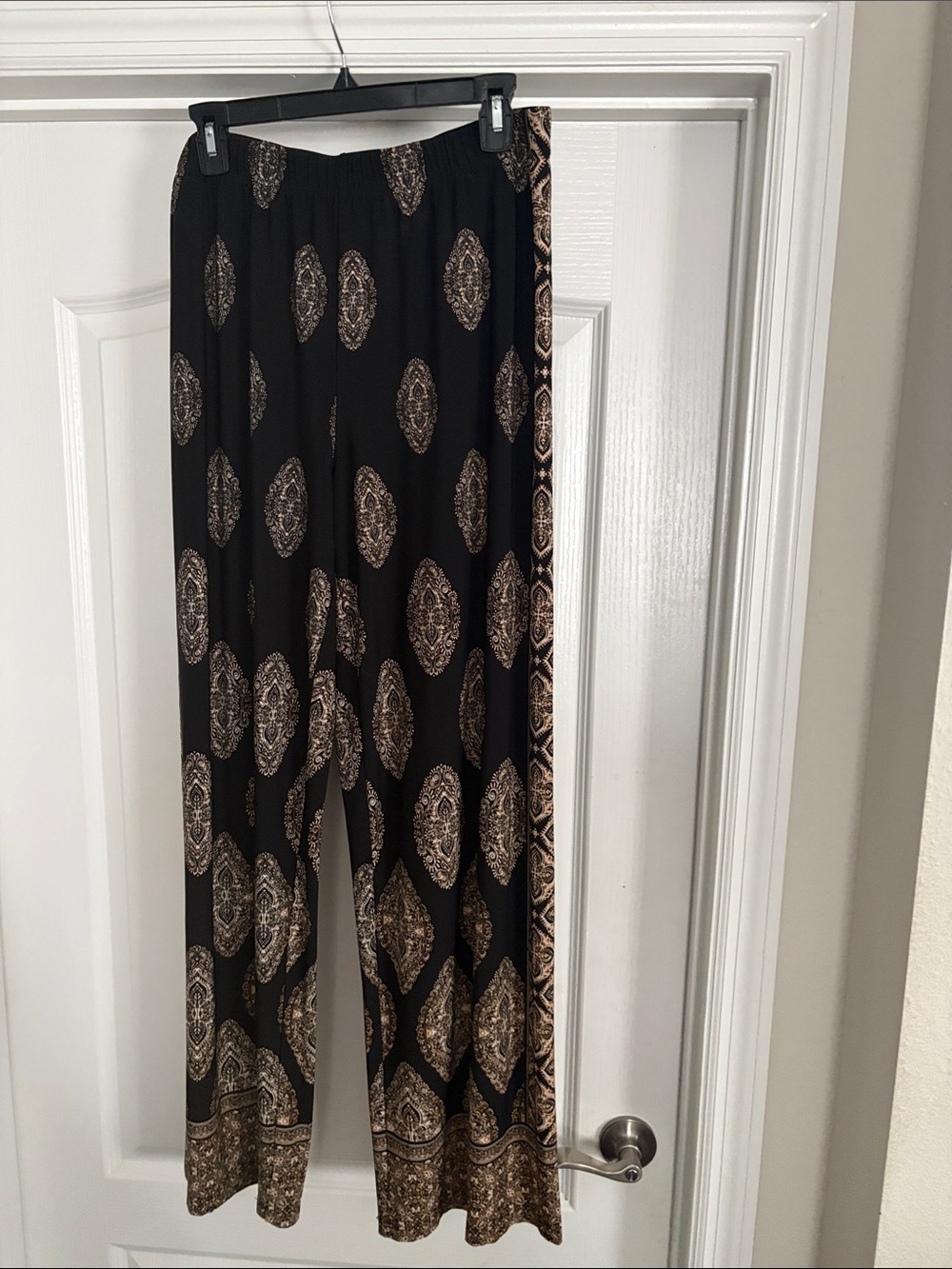 Susan Graver Palazzo Pants with Border Hemline and Side Print